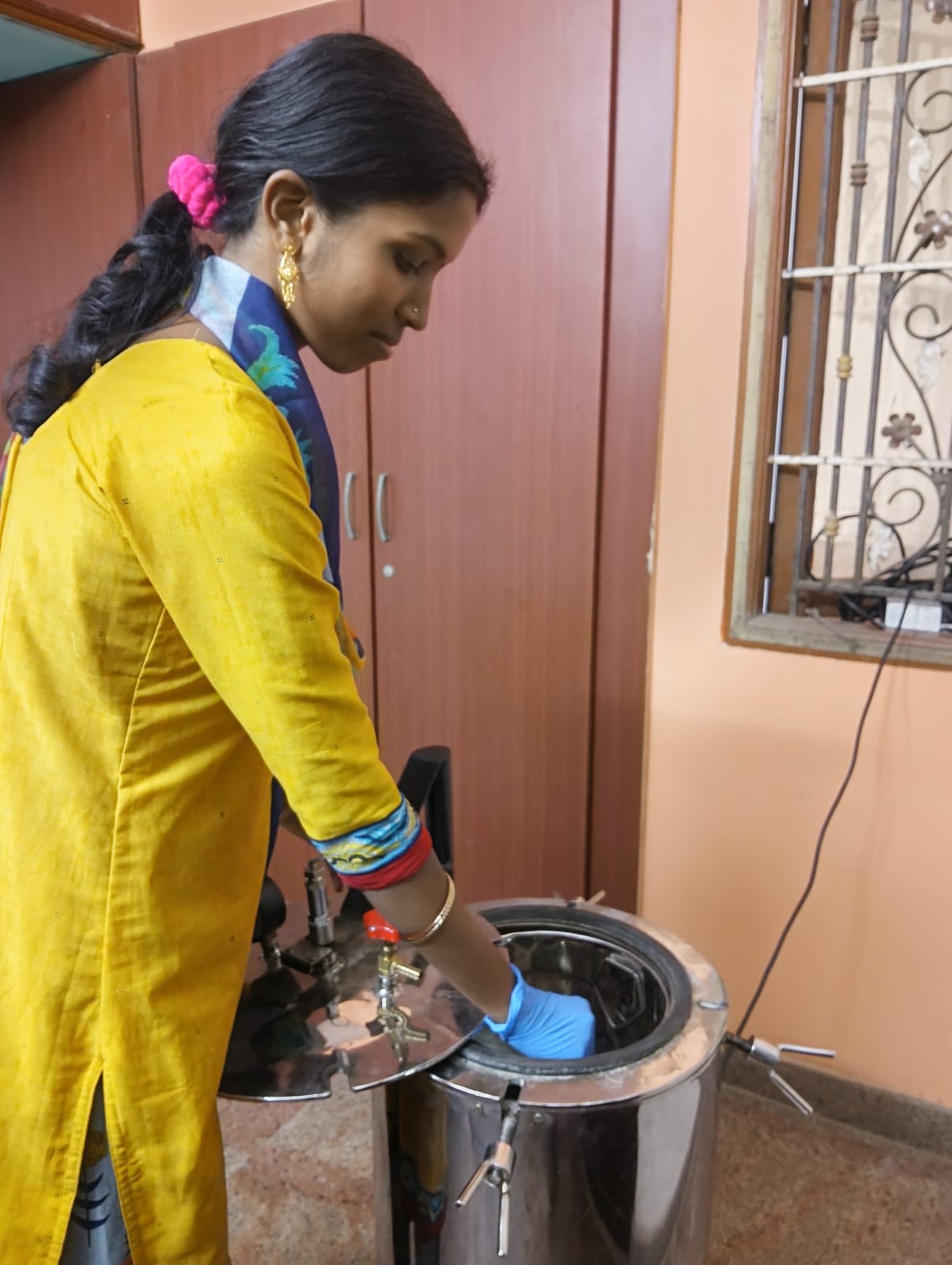 Autoclave sterilization